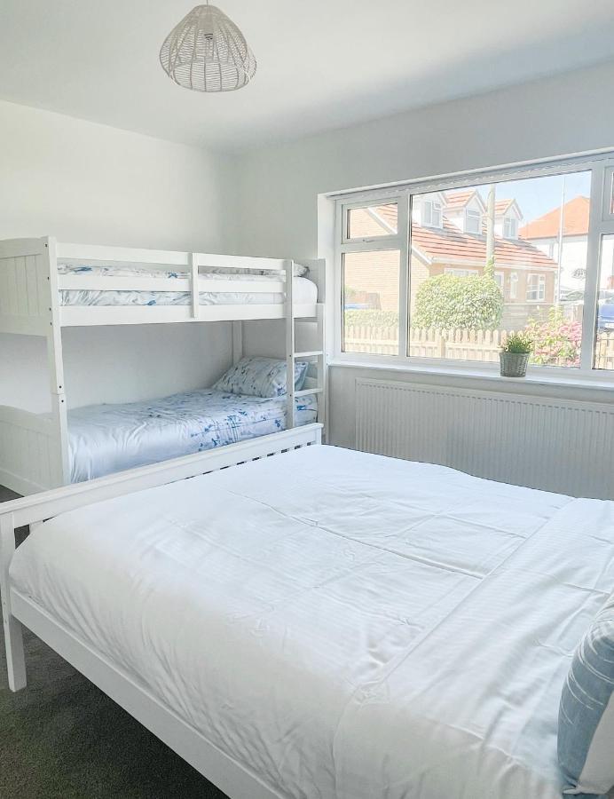 Lovely Bungalow Close To Beach Villa Prestatyn Eksteriør bilde